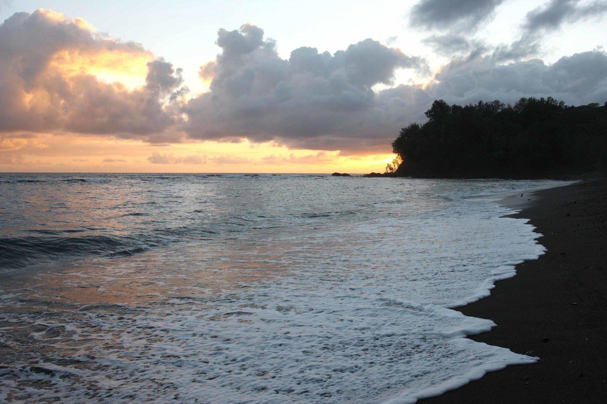Friendly Beach Looukeureus Extérieur photo